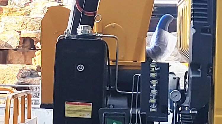 Multi-purpose Construction Crane - 12-16 Ton Truck Crane CE Certified Utility Vehicle 4