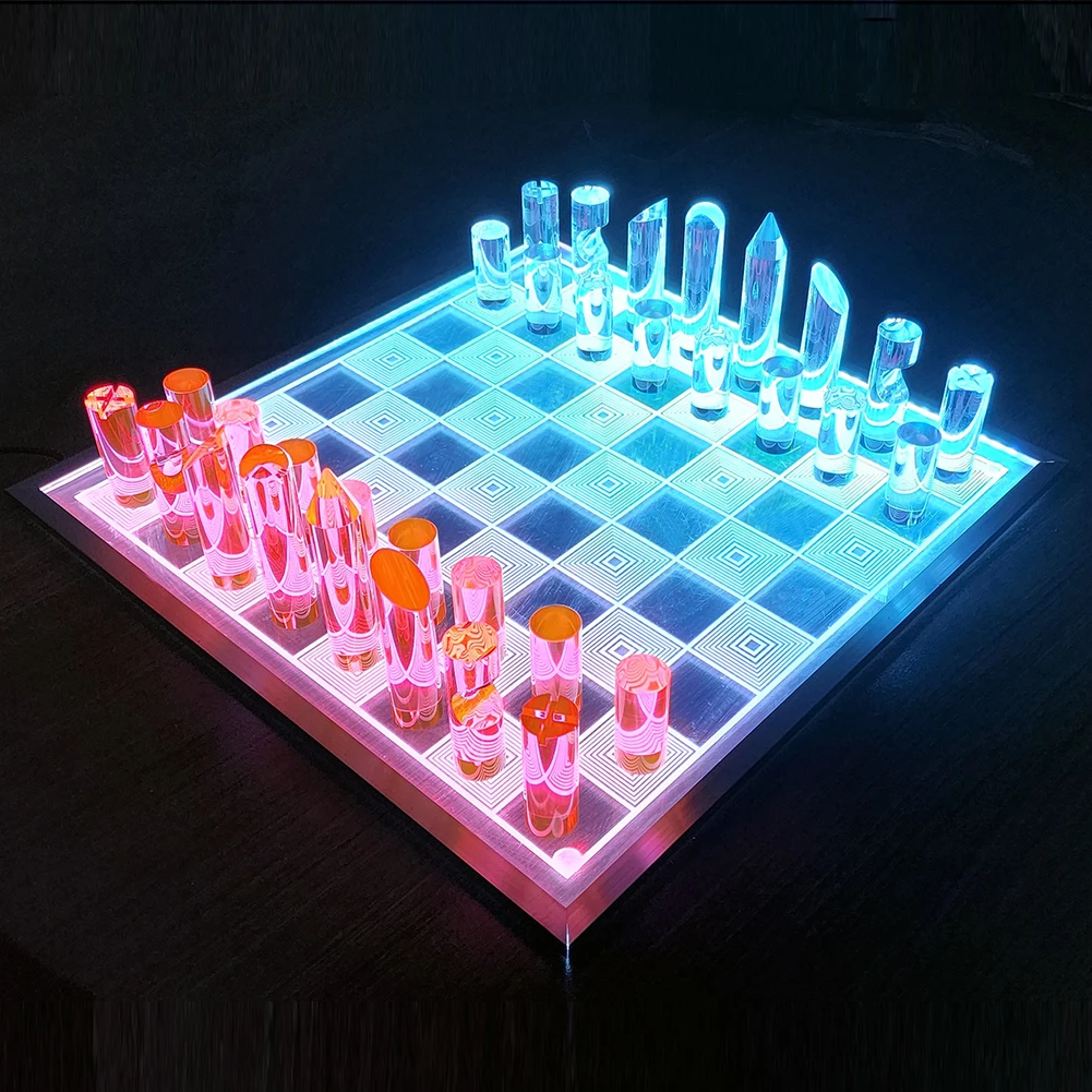 Plexiglass Chess Set: Luxurious & Modern Acrylic Chess Game - Luxus Heim