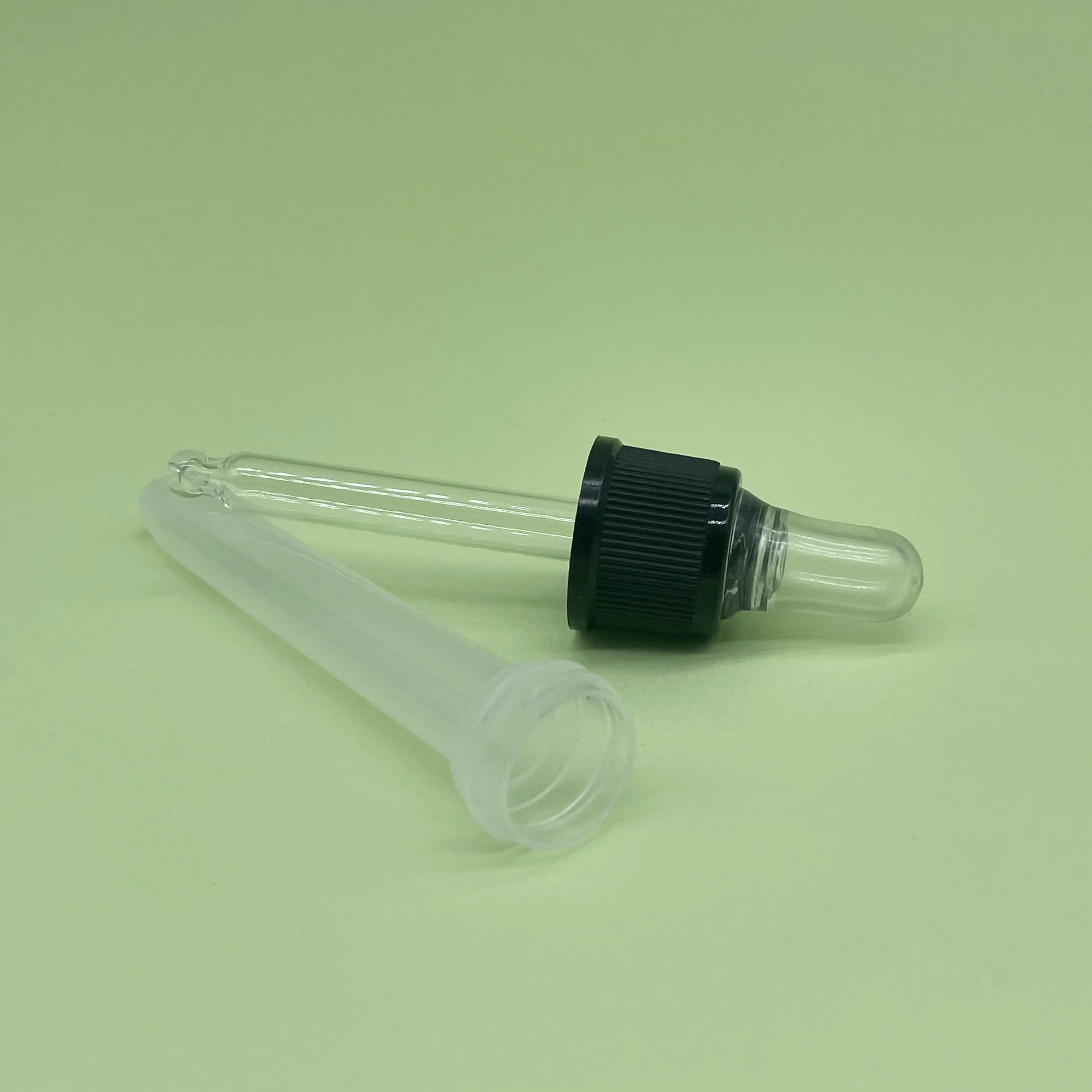 18mm Clear Teat Glass Dropper with Plastic Dust Protection Cover Plastic Black Dropper Cap Cosmetic Packaging