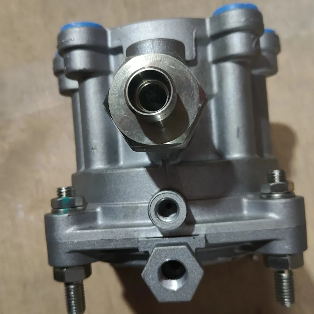 11014549 Air Valve 35180800050 Trailer Brake Valve SORL Relay  