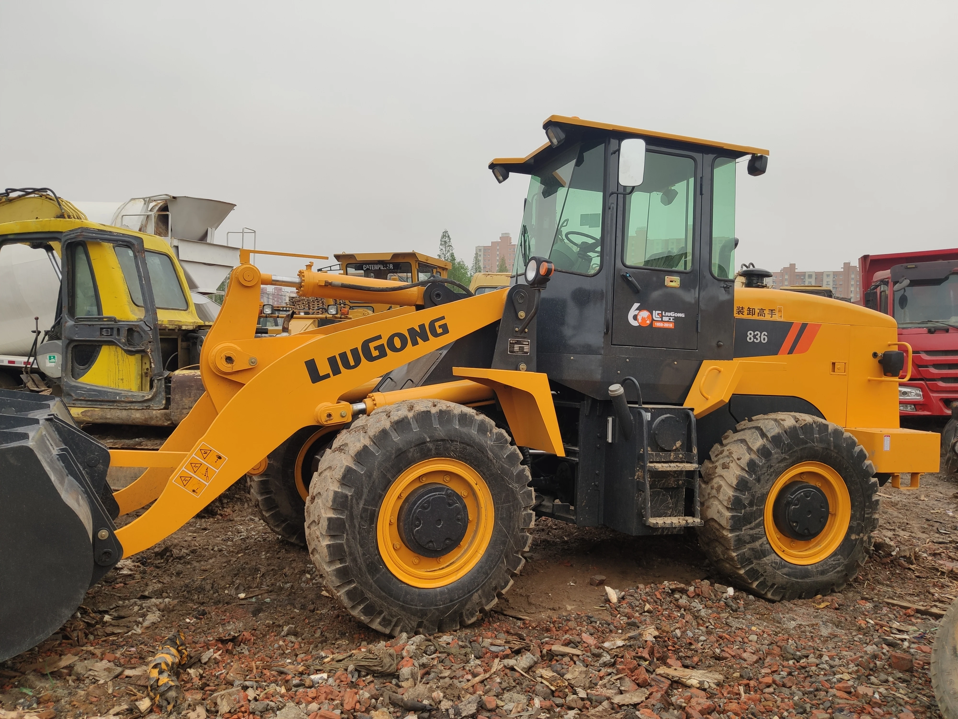 Популярный лесовый Колесный Погрузчик LIUGONG 3ton 836 с деревянным грейпером, заводская цена