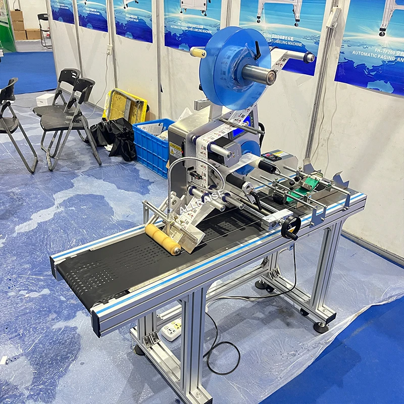 Automatic Carton Box Flat Surface Paging Labeling Machine Paper Labeling Machine Cardboard Sticker Label Pasting Machine