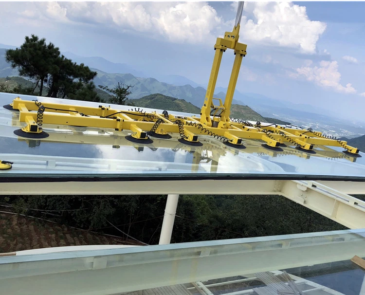 600kgs 800kgs 1000kgs 글라스 진공 흡착을 로딩하는 장비를 높이는 자동 외팔보 크레인 유리 끼우기는 들치기들을 잔 모양으로 만듭니다 3