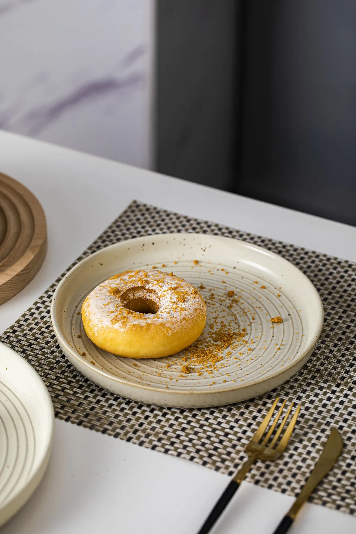 Factory Ecofriendly Stoneware Circle Line Salad Yellow Stoneware Plate