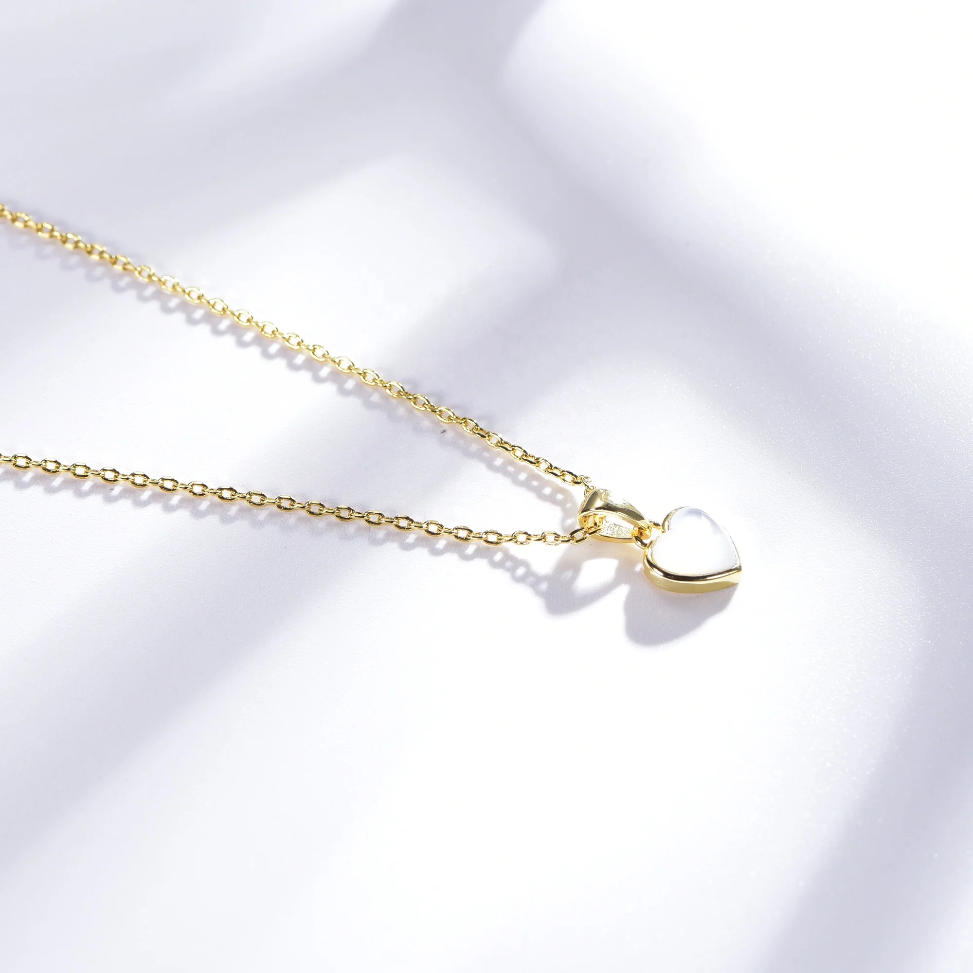 18k gold pendant mother of pearl and gold chain necklace shell pearl necklace heart big pearl necklace