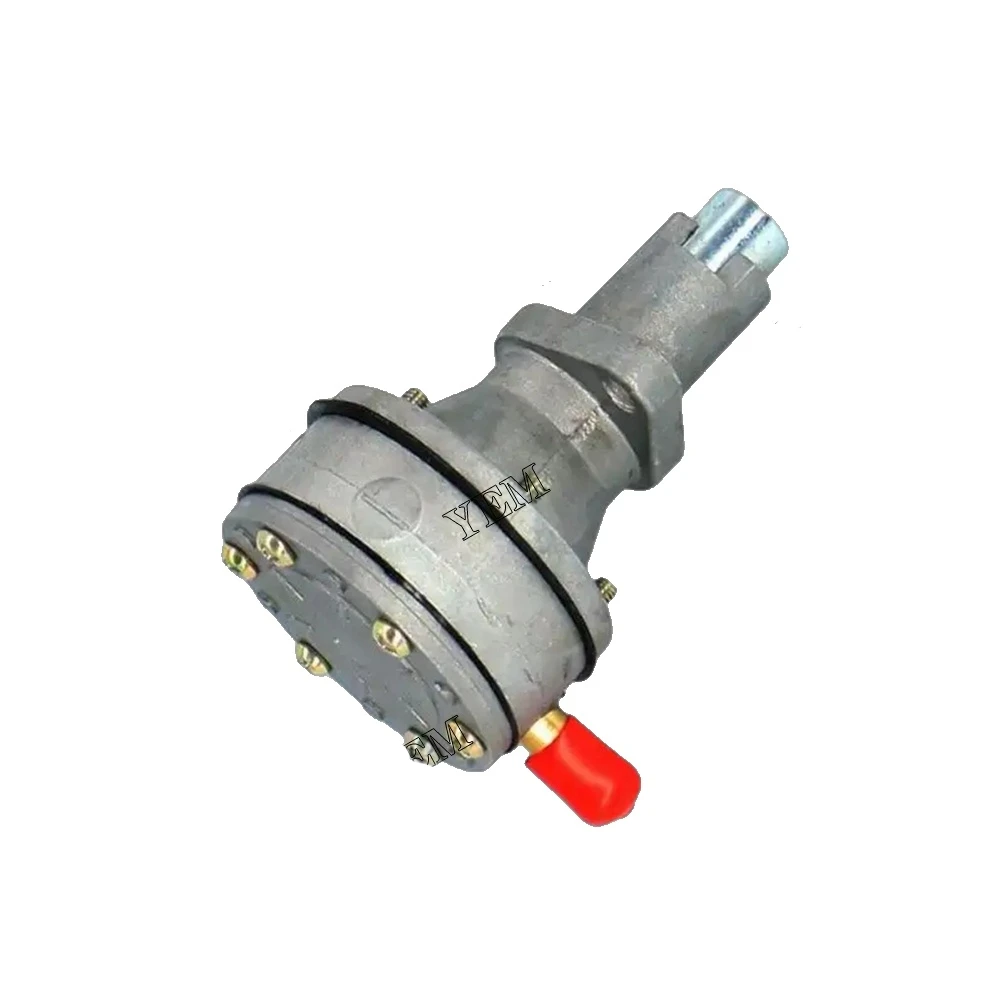 Fuel Pump 15263-52030 for Kubota V1902 V1702 V1500 D850 D950 D650 D750 D1302 US Engine Parts China Manufacturer