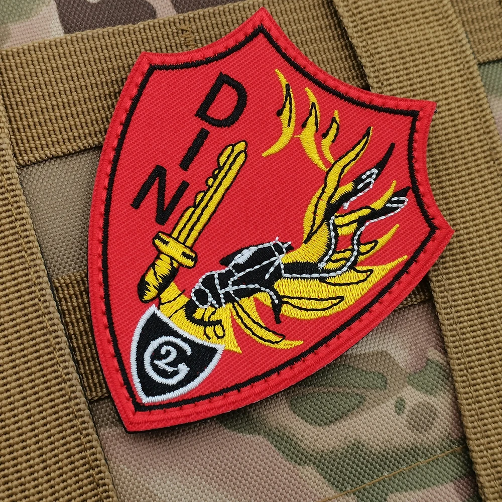 Quality Red Color France Knight Embroidery Bright Red French Foreign Legion With Sword Patch for Jacket Shoulder Label Patch Sew