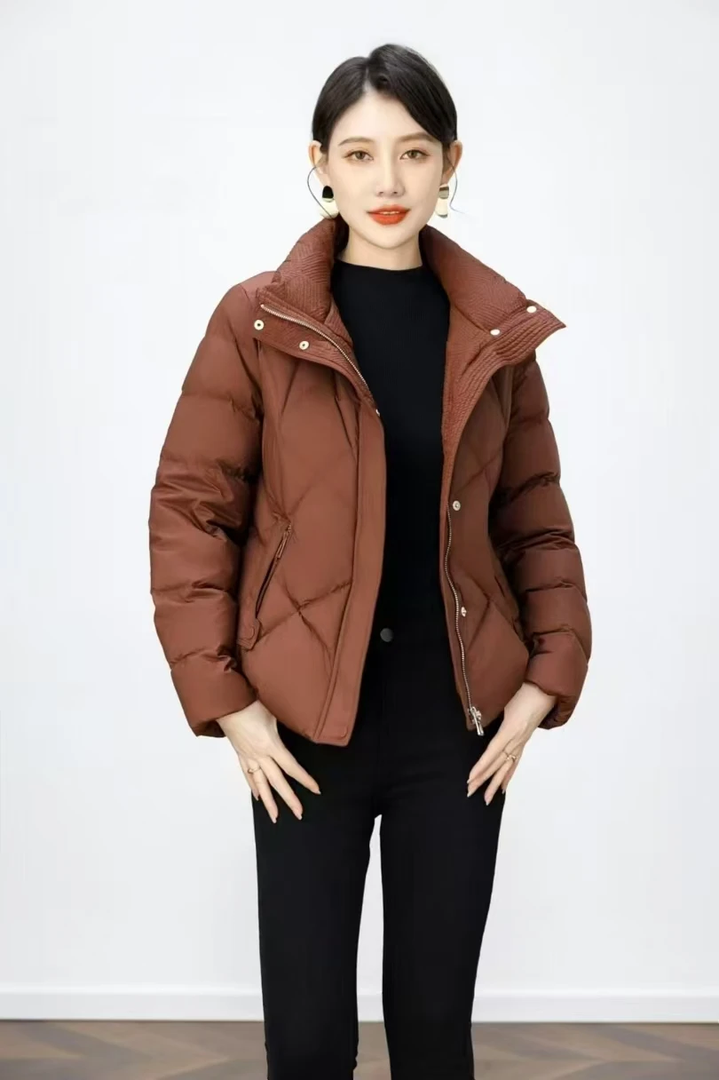 2025Custom Women's Short Length Slim Fit Puff Jacket Thick Warm White Duck Down Thermal Down Coat New Fashionable Style Winter