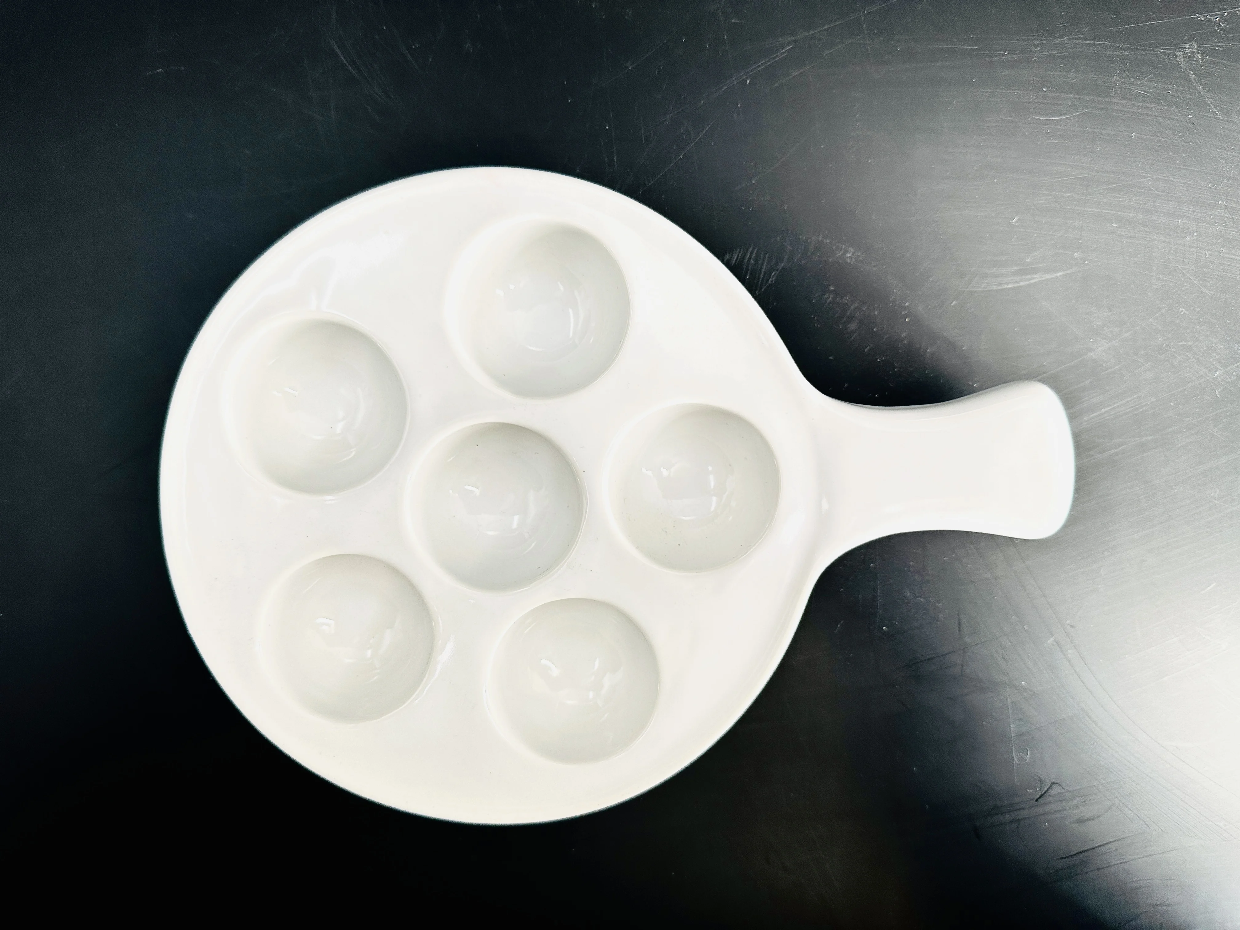 Оптовая продажа индивидуализированные керамические тарелки для улитки с логотипом тарелка выпечки ручкой 6 отверстий безопасная микроволновой печи и духовки