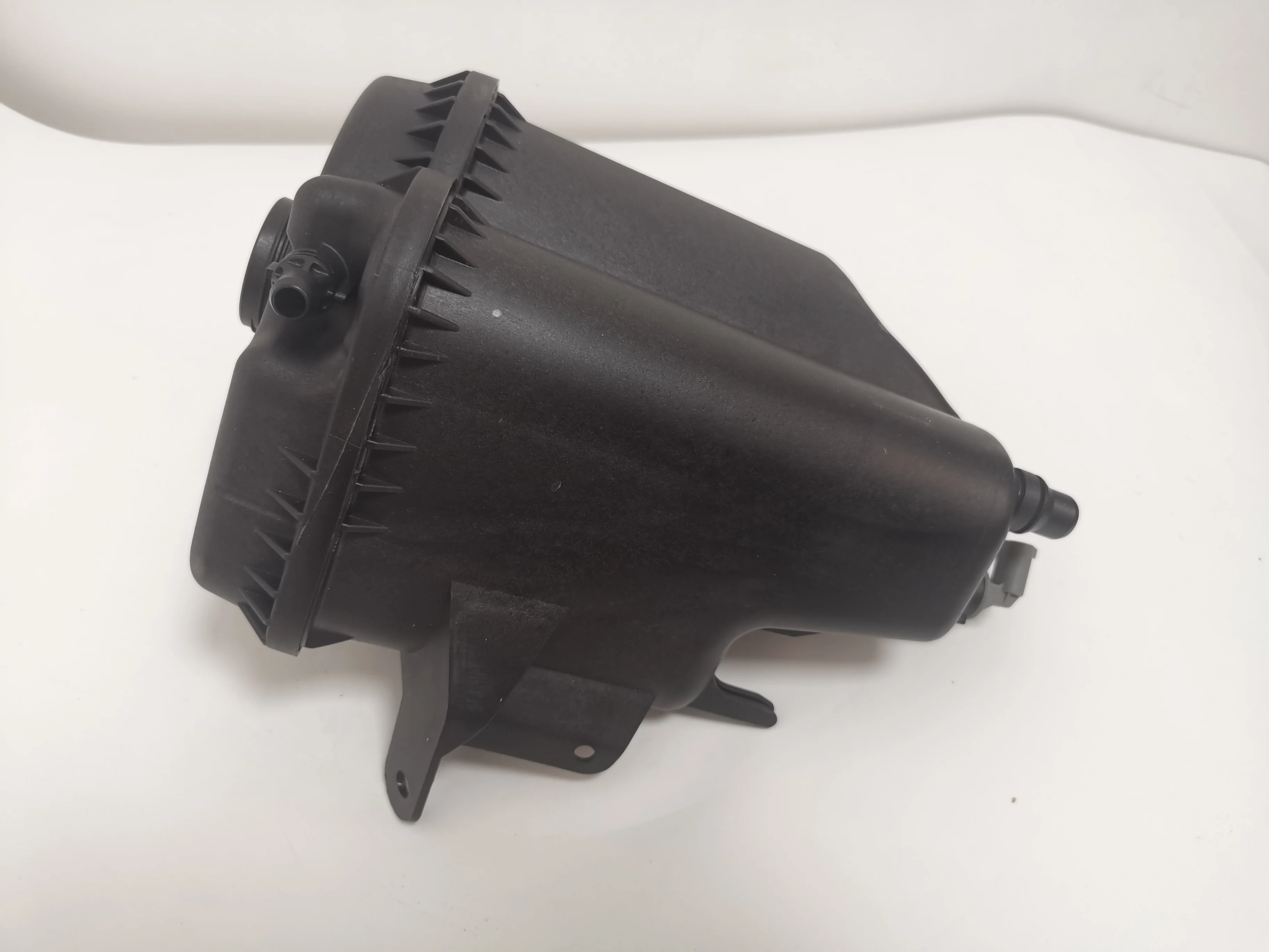 17138621092 17137552546 17137647290 17117639020 ストレージ タンク ウォーター タンク キャップ 適用: BMW X5 E70 3.0D X6 E71 X6 E72 N57 AL-NN-6415 AL : 603-361 Coolant Reservoir Radiator Expansion Tank with