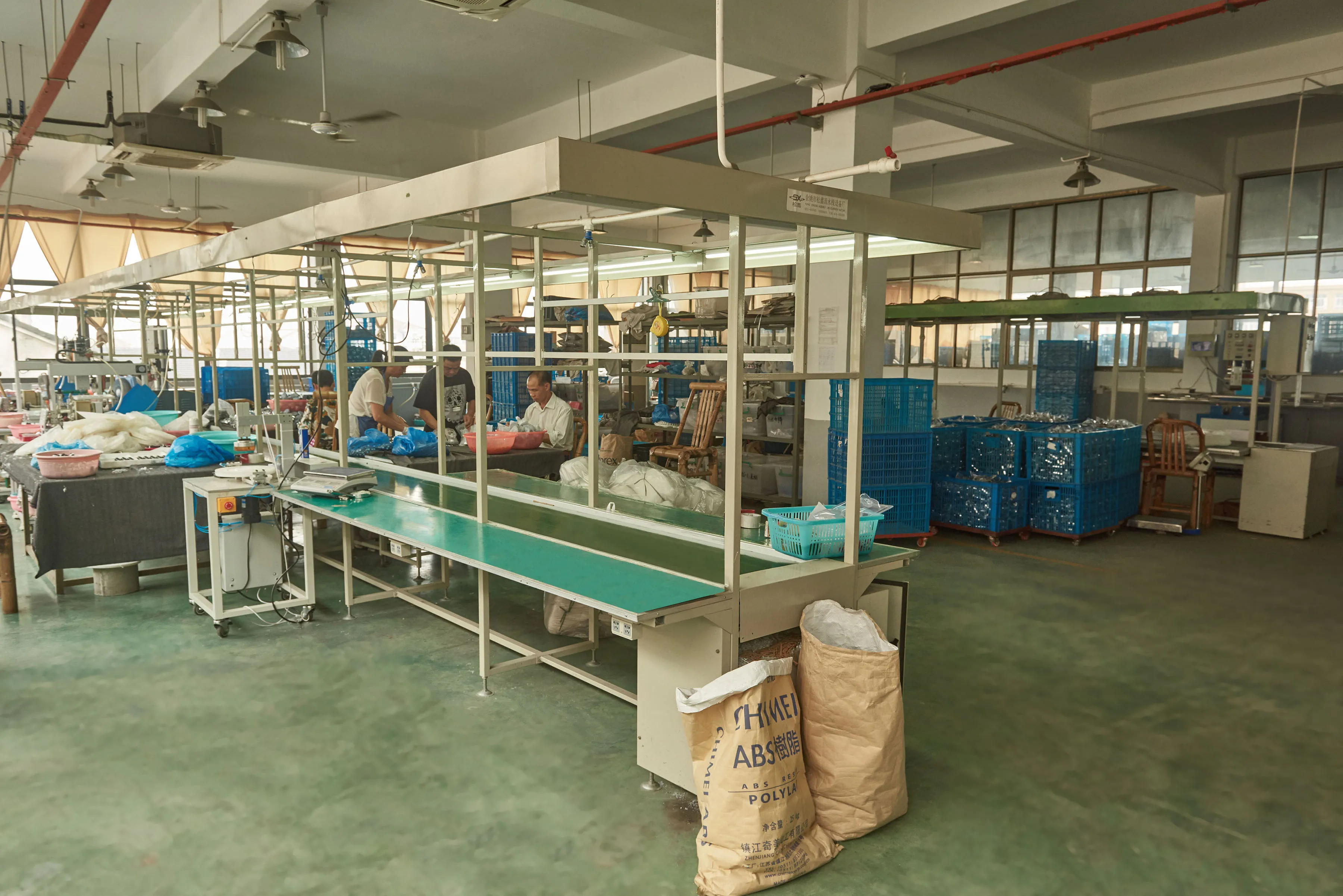 Cixi Xinyi Sanitary Wares Co., Ltd. 3