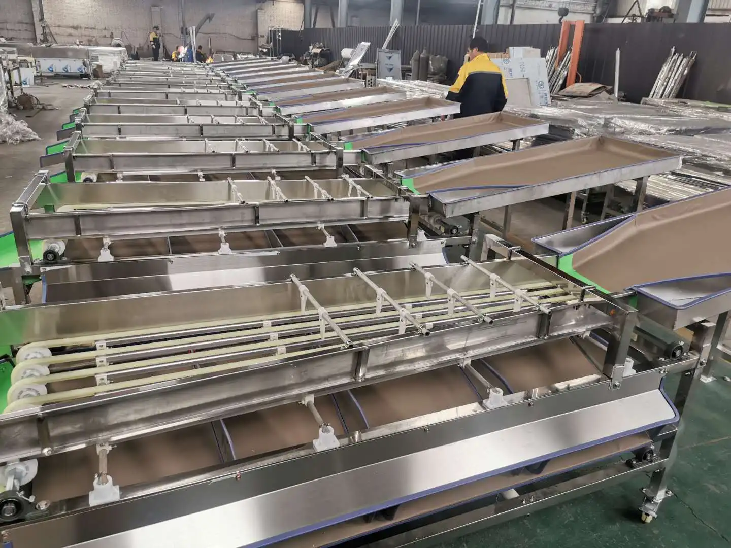 2024 Large Fruit Size Sorting Machine Orange  Cherry Fruit Track Grader Equipment Fruit and Vegetable Process Line