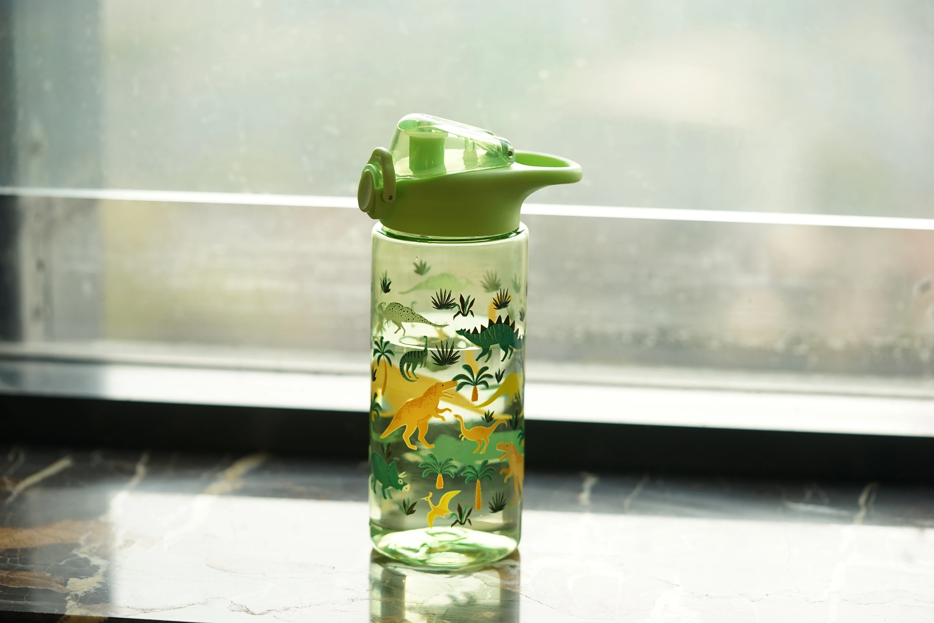 Modern 500ML Plastic Children's Drink Bottle with Handle and Straw Cute Bottle for Outdoor Camping Sports-Bag