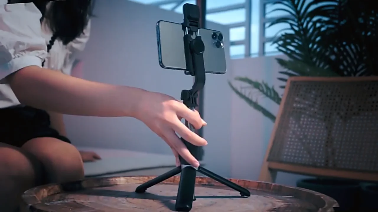 Q02s Selfie Stick Tripod With Remote Control Portable Tripod For Phone