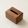 Caja de pañuelos (madera de nogal negro)