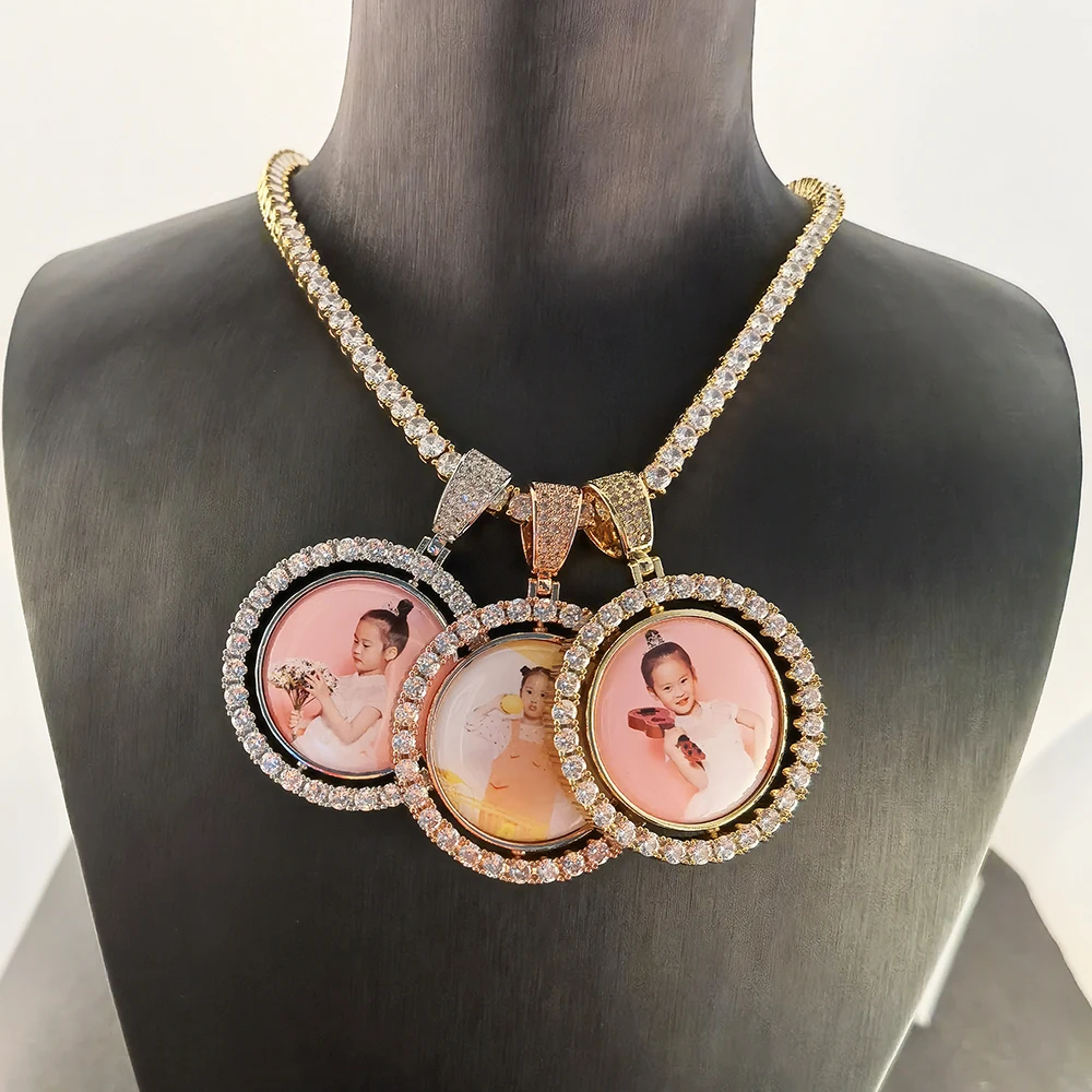 Custom Rotatable Round Gold Iced Out Pendants Hip Hop Necklace Sublimation Photo Locket Picture Pendant with Rope Chain