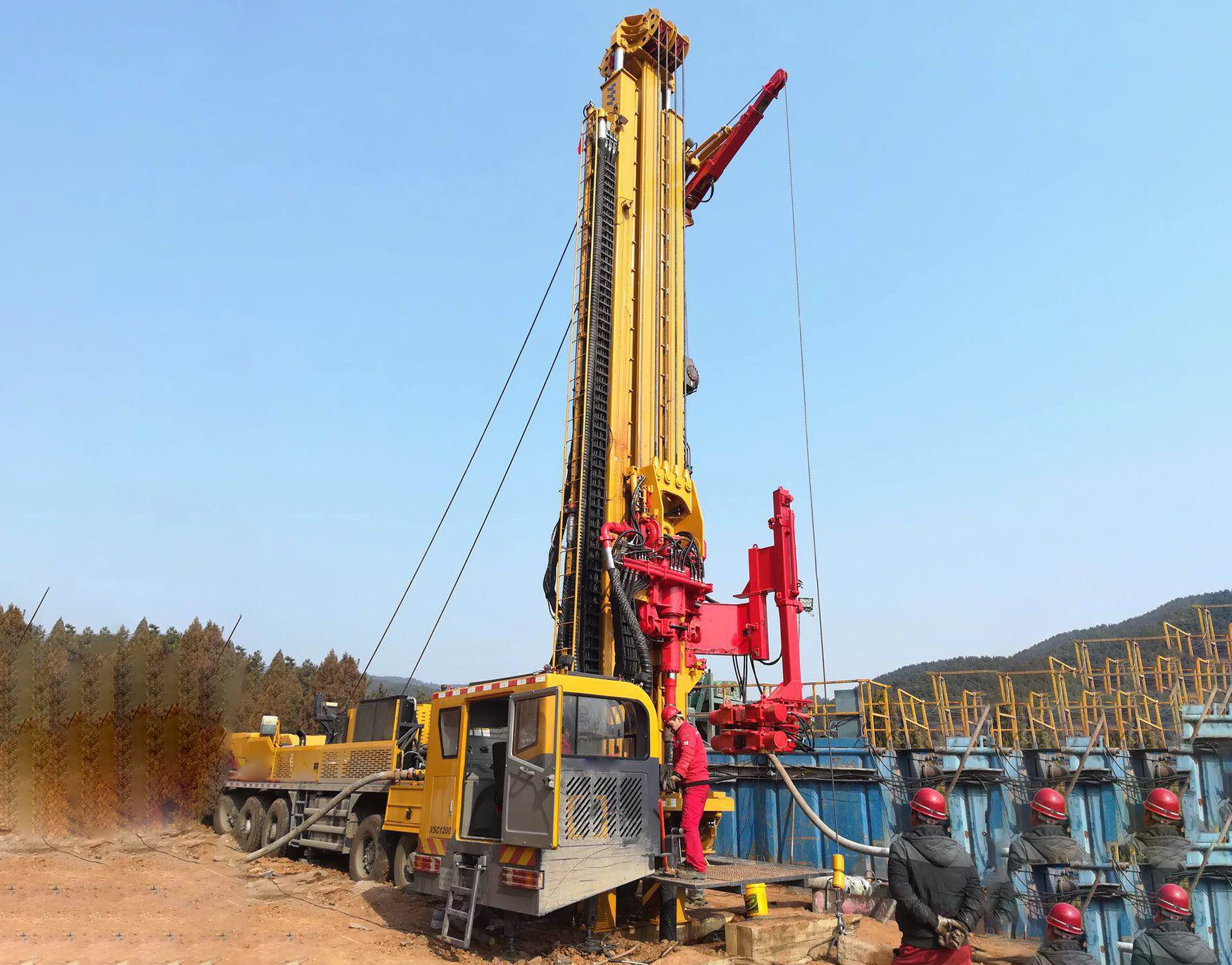 Самбург буровая станция. Буровая 43. Барс 215 буровой станок. Буровая 43. Буровой станок сm760.