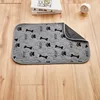 Coutures en forme de boule gris foncé