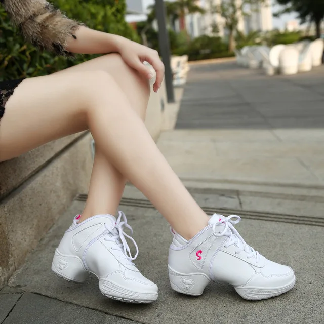 Новая модель мягкие черные кроссовки для взрослых современные женские Танцевальные Кроссовки с квадратной линией джазовые танцевальные туфли