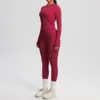 Conjunto rojo carmesí
