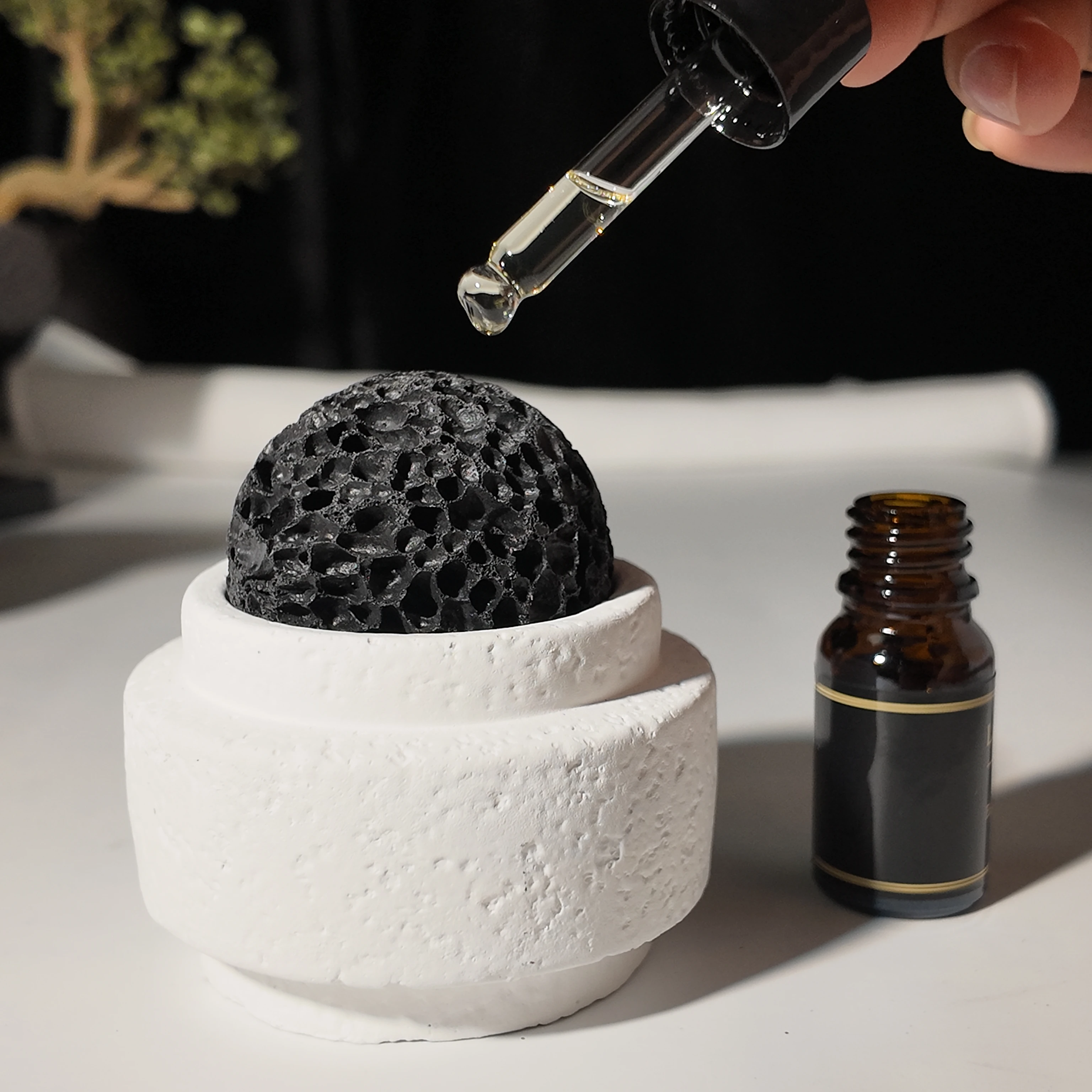 Factory Direct Supply Natural Lava Ball Stone 3CM 4CM 5CM Essential Oil Diffuser details