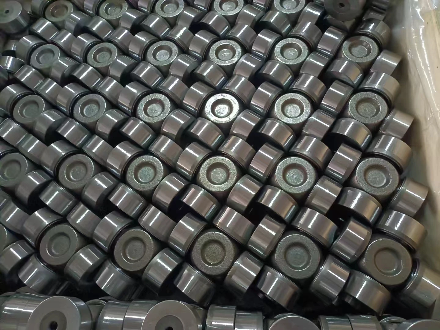 ＊yuma＊　準備中 U-joint 8-97947-645-0 - Durable Universal Joint for Trucks