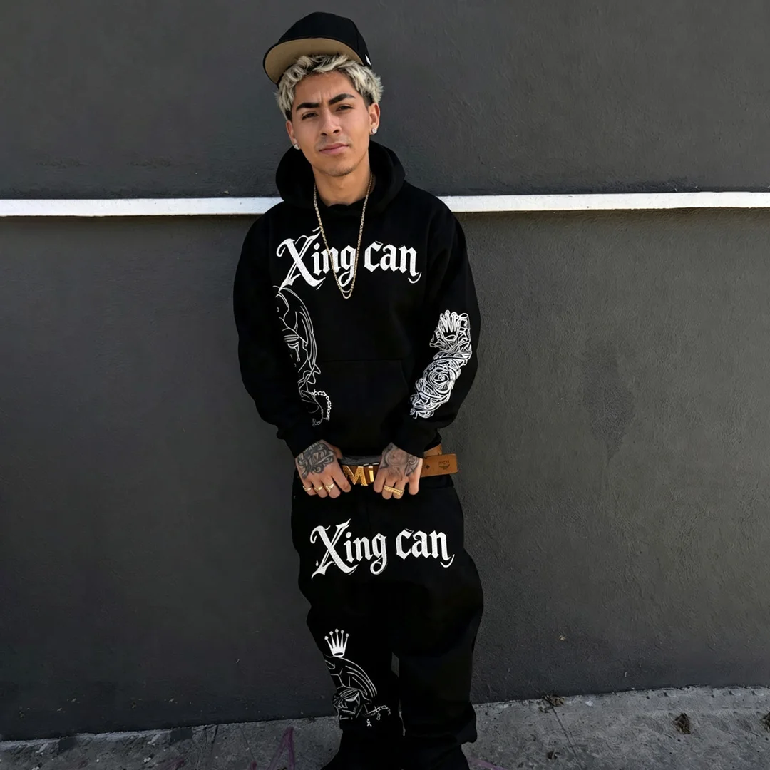 Dongguan-producent af tøj med brugerdefineret logo, DTG-digitalt printet herresportdragt i hip-hop-stil, brugerdefineret streetwear-to-delts outfit fra Actory