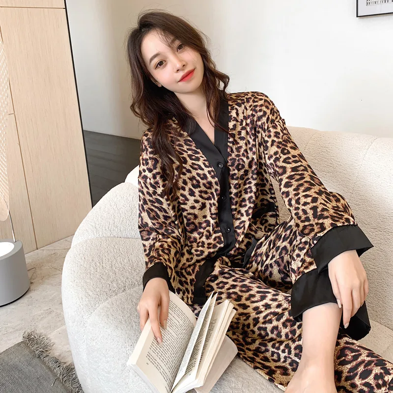 Women's Pajamas Set V Neck Design Luxury Cross Letter Print Sleepwear ...
