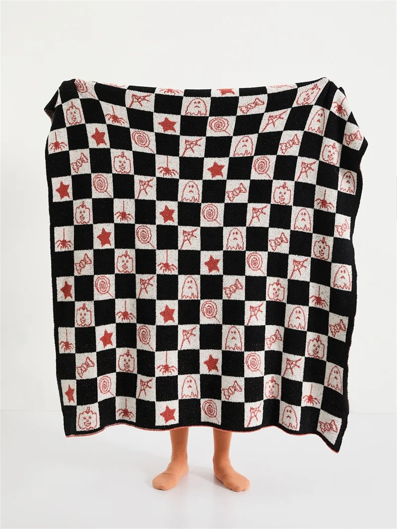 Halloween knitted blanket is fun and quirky with a great atmosphere for home decoration wsjly supplier