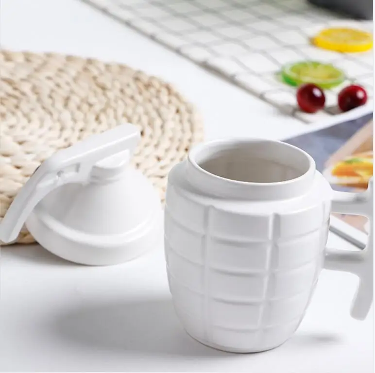 Wholesale Personalized Creative 3D Grenade Coffee Mug Grenade Shape Ceramic  Cup Mug With Lid