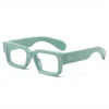 Compresse bianche con cornice verde