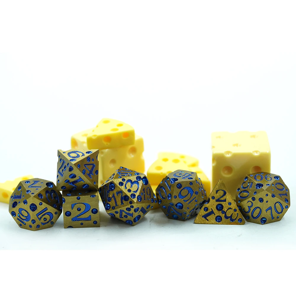 Conjunt de 7 daus de coure metàl·lic de 16 mm amb punts blaus de formatge per a jocs TTRPG DND i entreteniment