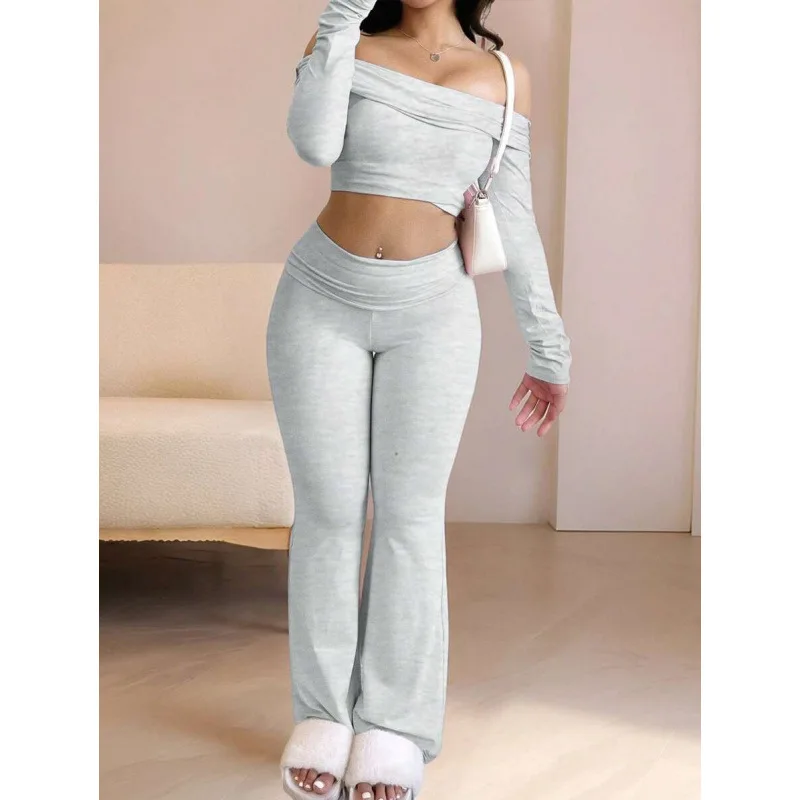 MCDUII Solid color fleece-lined off-shoulder long-sleeved mid-length top Yoga Set Woman detail