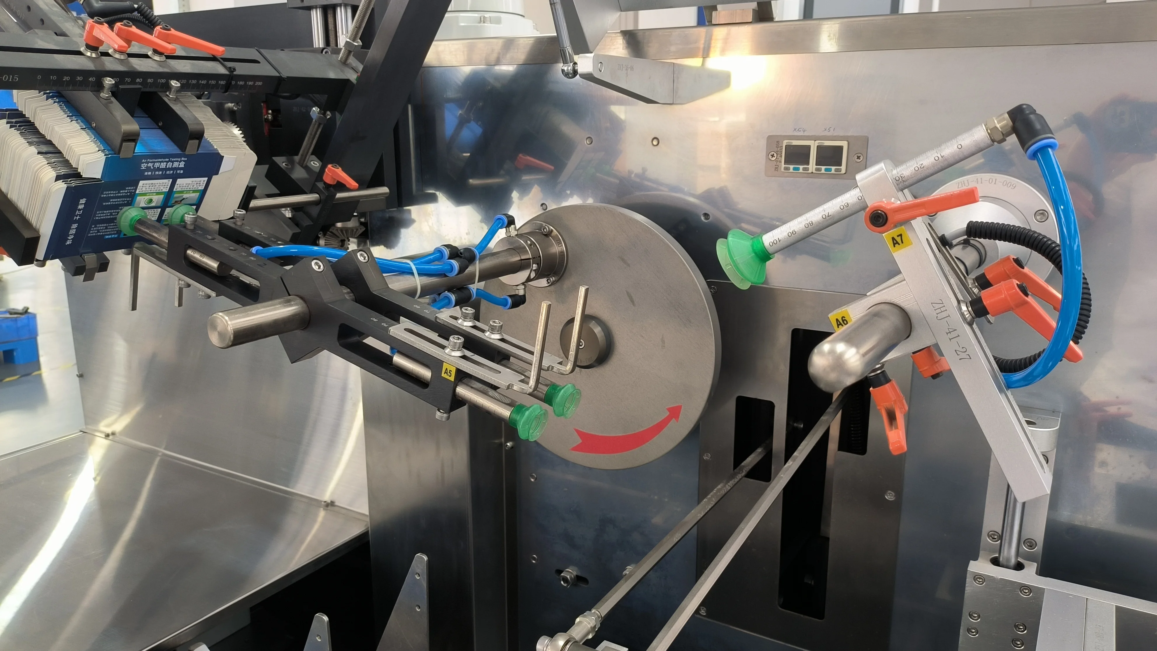 Fully Automatic High Speed Carton Box Packing Bottles Soap Boxed Cartoning Machine