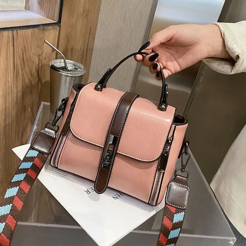 purses with wide shoulder strap