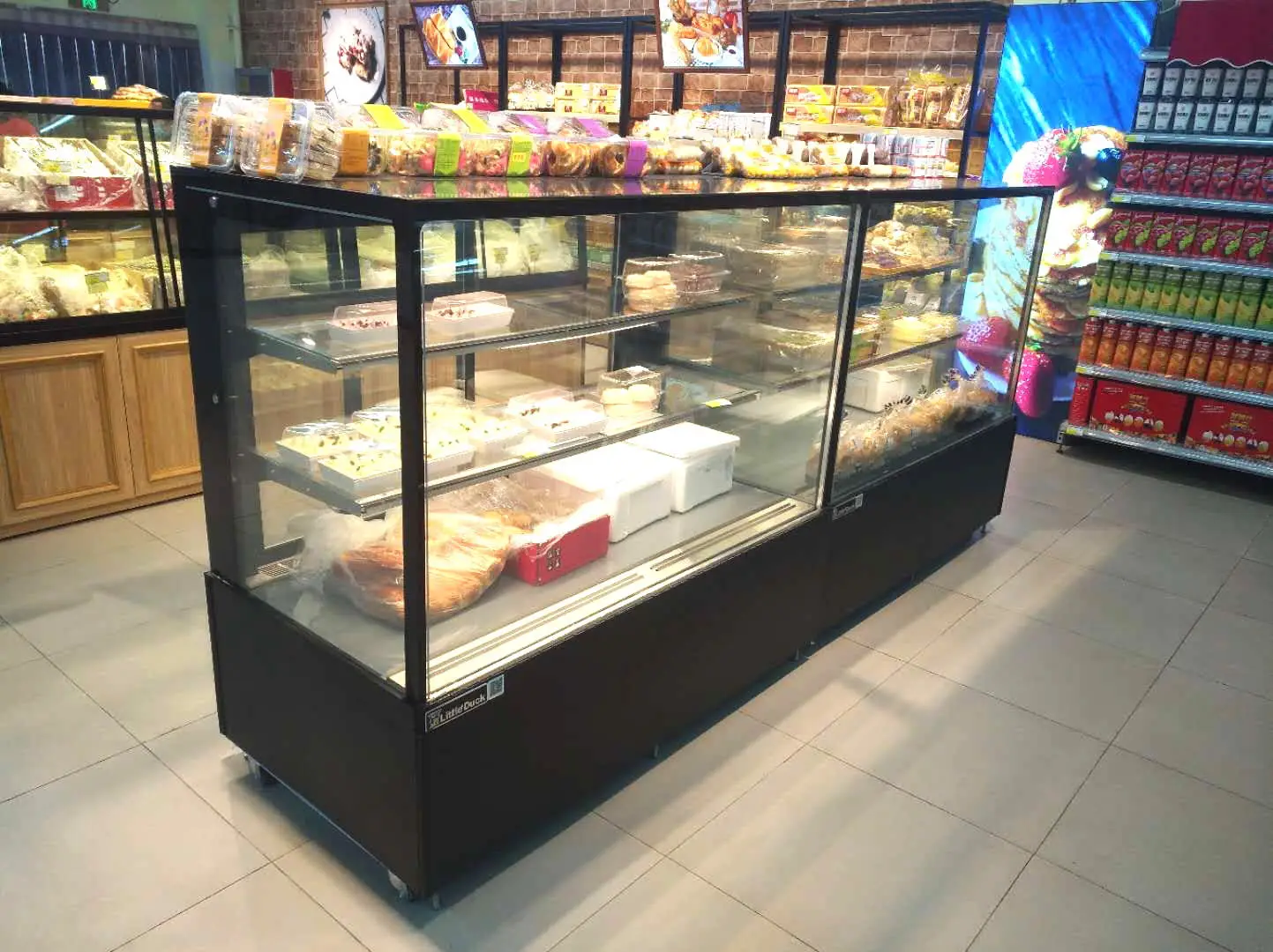 Refrigerated Cake Showcase Cake Fridge Glass Freezer Fresh Freezer Supermarket Freezer Cooler Display Case