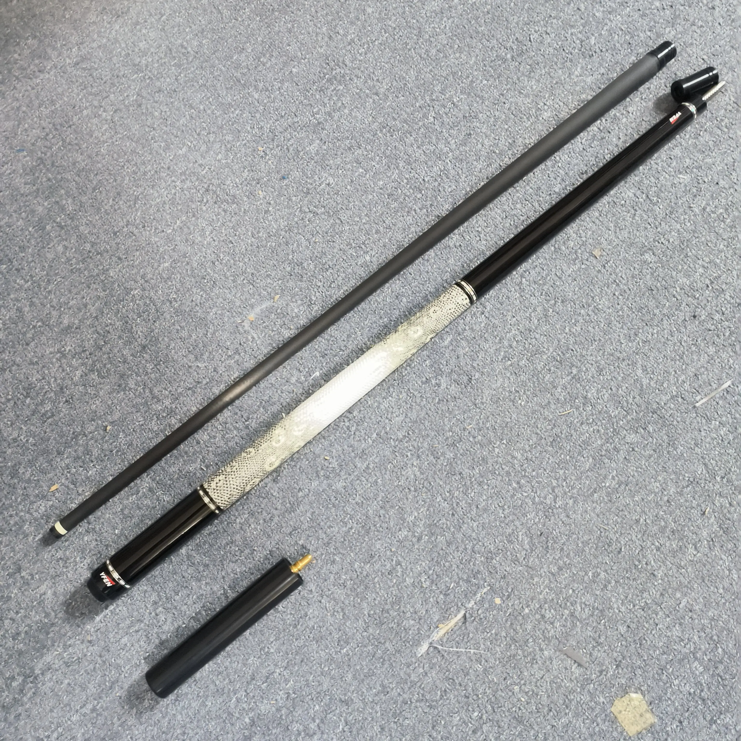 Real Carbon Fiber Yfen Billiard Cue - 12.5mm Tip & Leather Grip