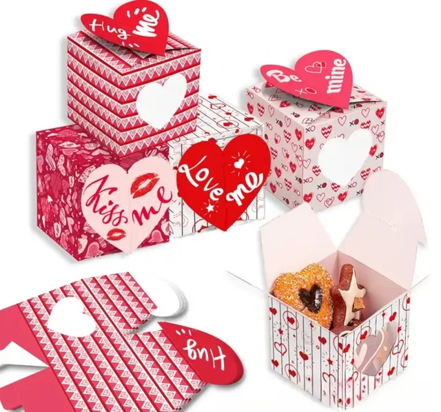 Foldable heart-shaped gift box popular in Europe and America, love printed cookie box, Christmas chocolate candy gift box