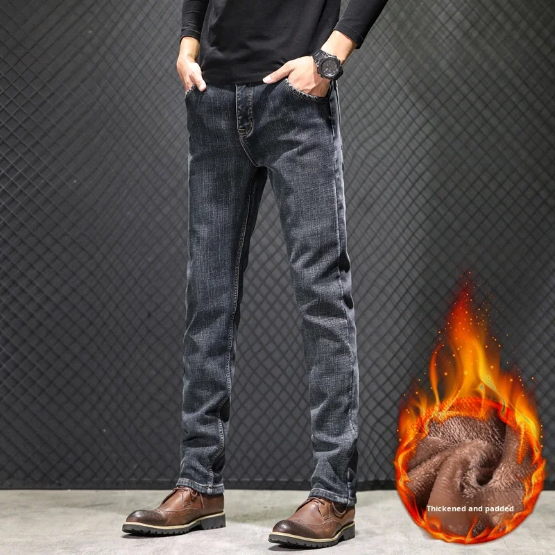 धुले हुए डेनिम मिड स्ट्रेच स्लिम-फिट जींस, पुरुषों के लिए शीत ऋतु के लिए फ्लीस-लाइन्ड, कोरियाई शैली के फैशनेबल सीधे, ढीले कैजुअल शरद ऋतु और शीत ऋतु के जींस