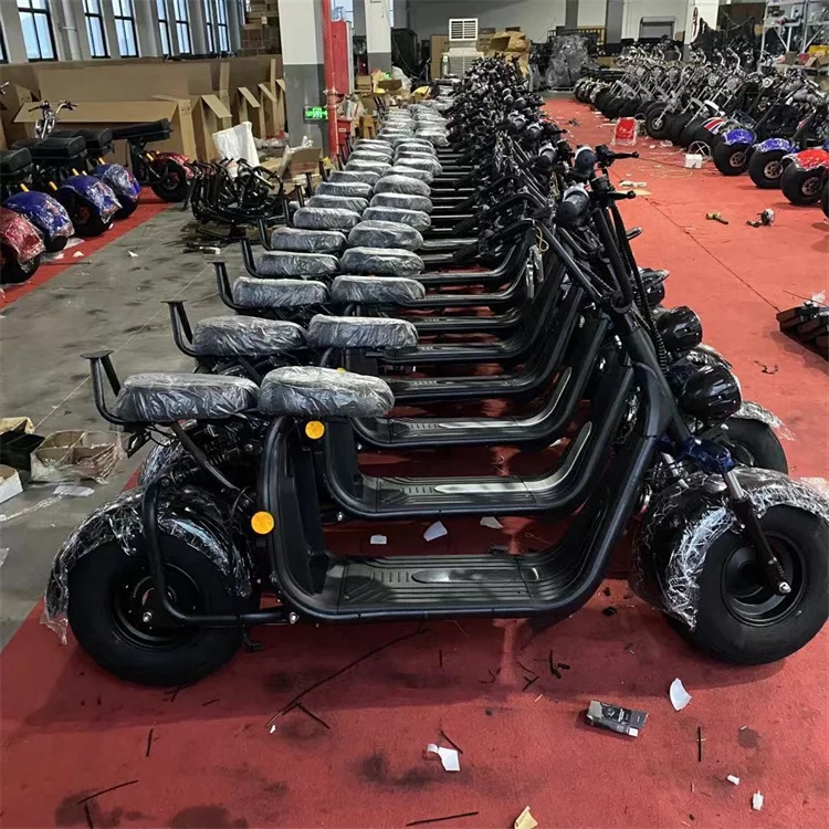 Three Wheel 2000W Chopper Big Battery Trike Model M3 Fast Speed Electric Scooters Adult Citycoco