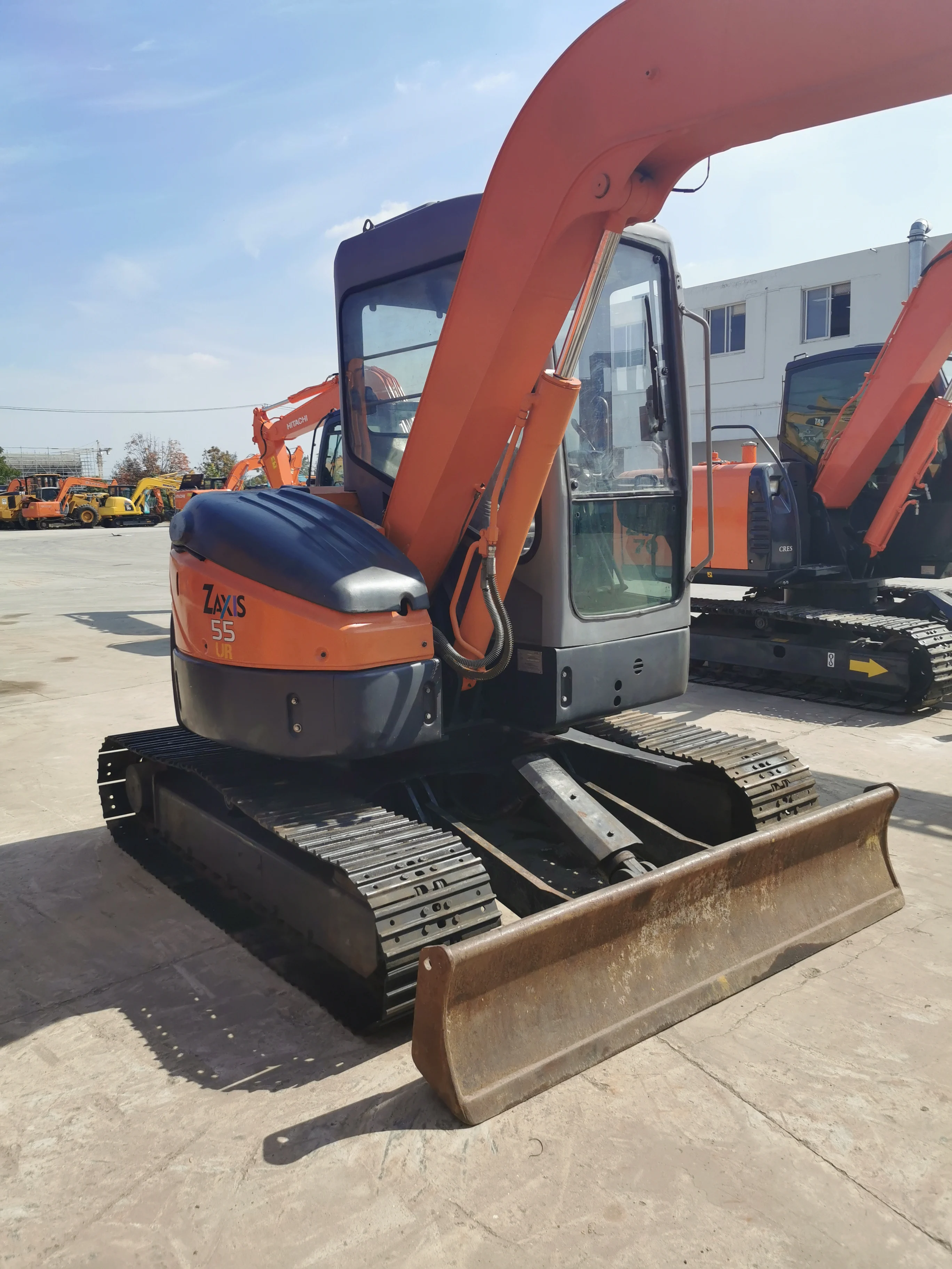 Used Hitachi ZX55 Mini Crawler Excavator 5.5 Tons with 5 Ton Operating Weight and 2021 Year Model