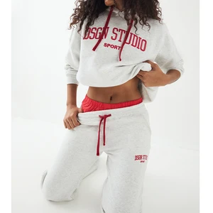 High Quality Women's Pullover Long Sleeve Sweatshirt Customized Logo Hooded Pullover Screen Printing Joggers Set