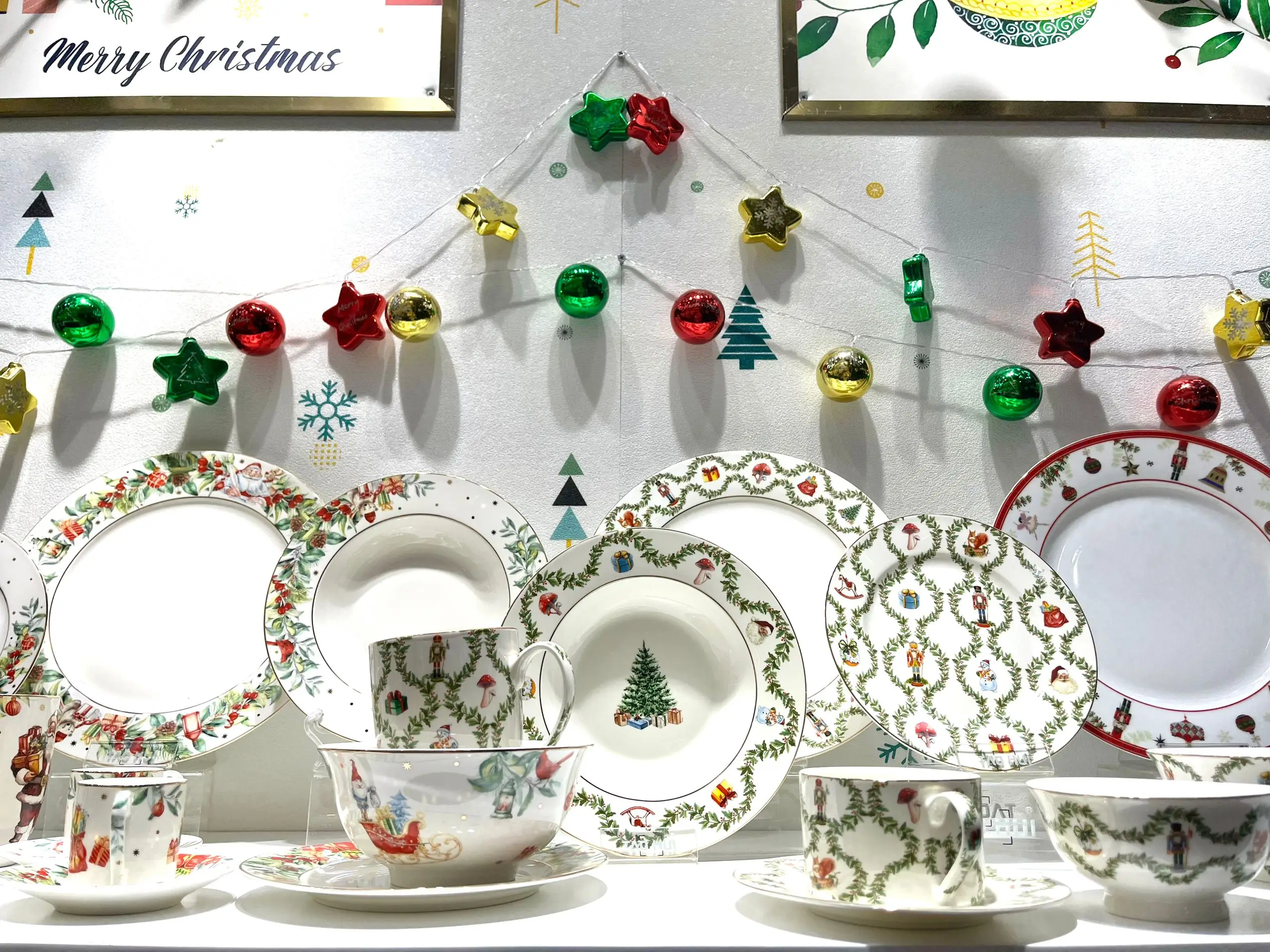 product green white mikasa holiday traditions dinnerware set for one125-50