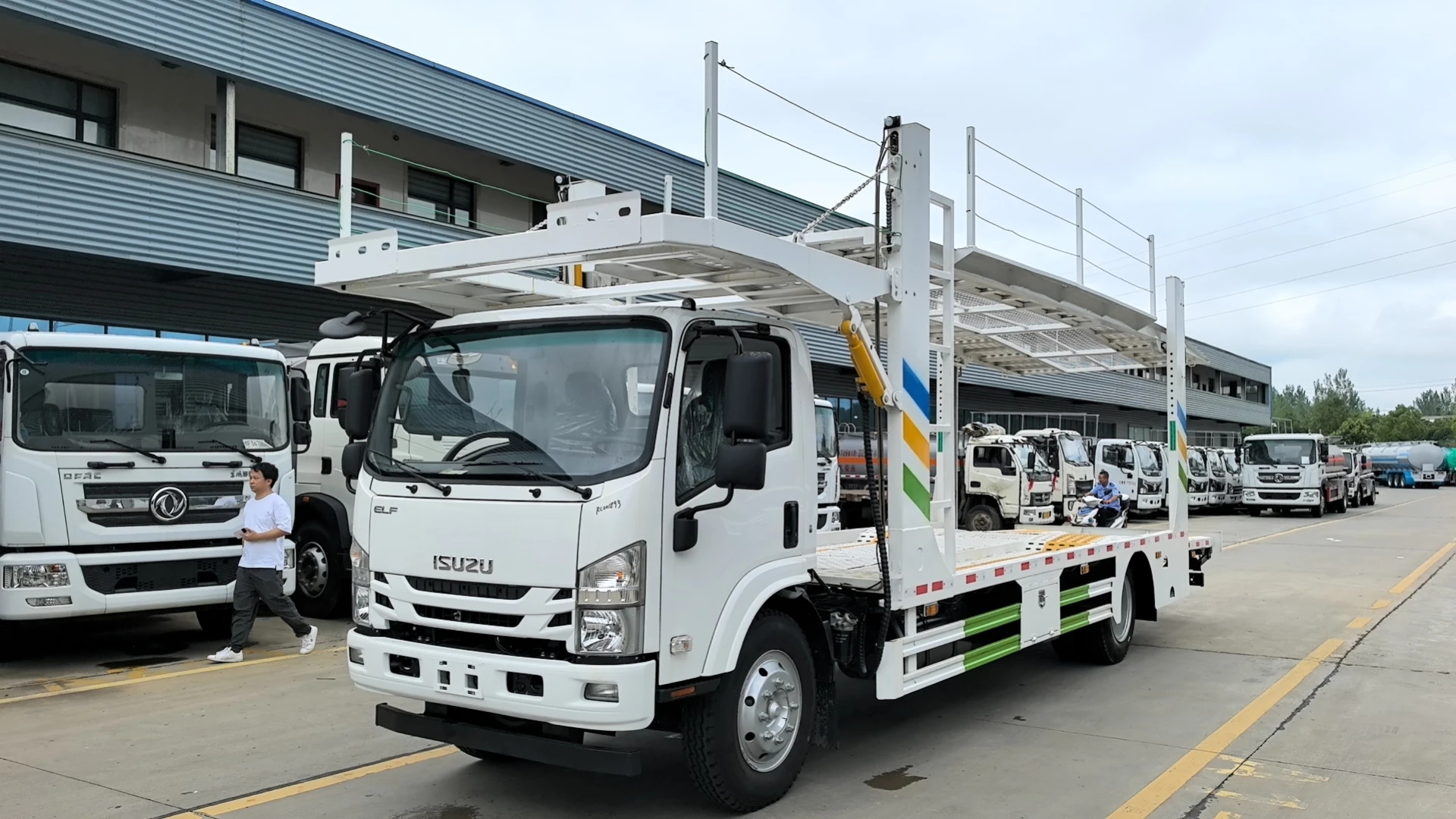 product impressive double deck 4x2 car transport truck car carrier for 4 cars for sale-2