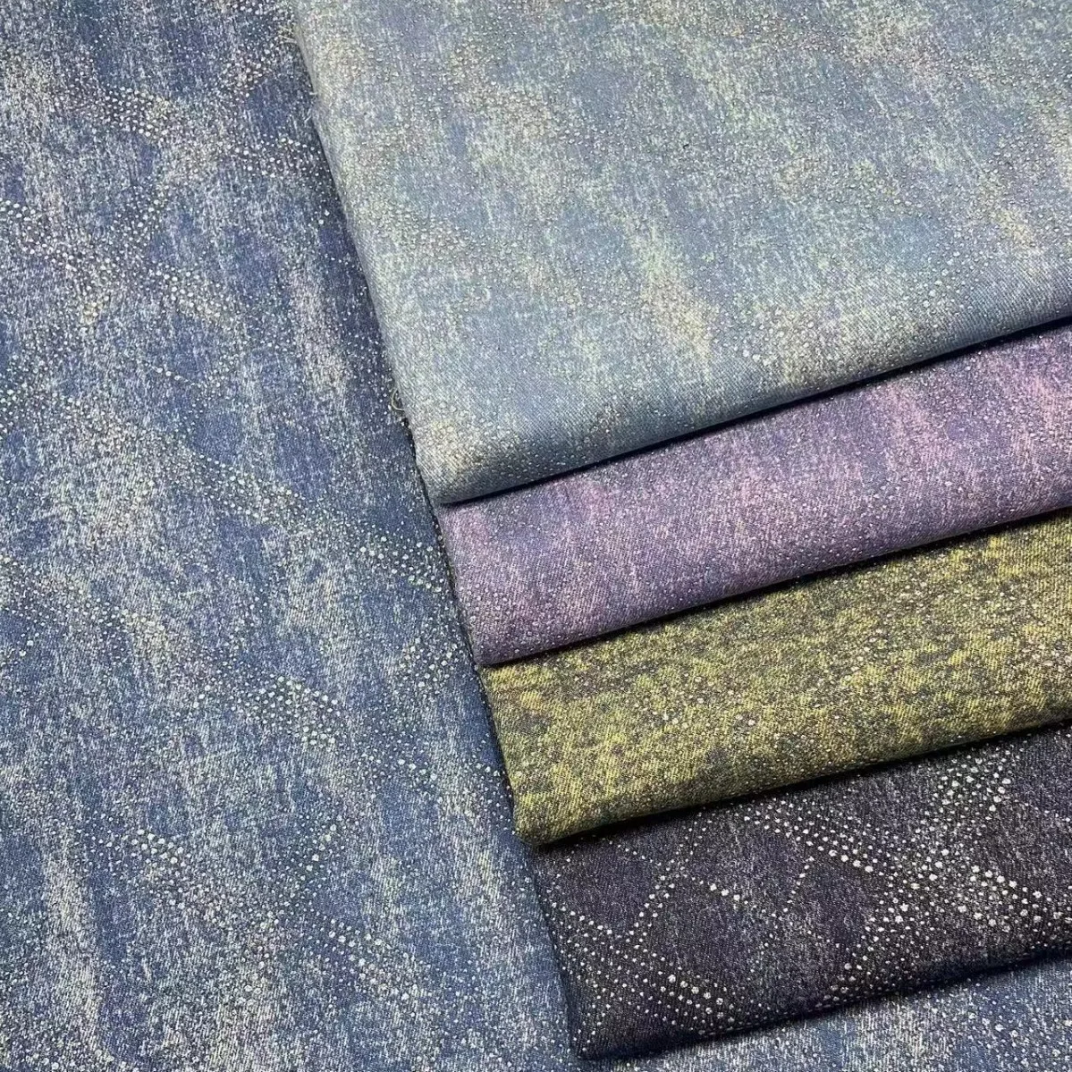 135 Gsm Soft Indigo Cotton Spandex Stretch Denim Fabric for Boys and Girls Free Samples Economically Priced for Lining Use