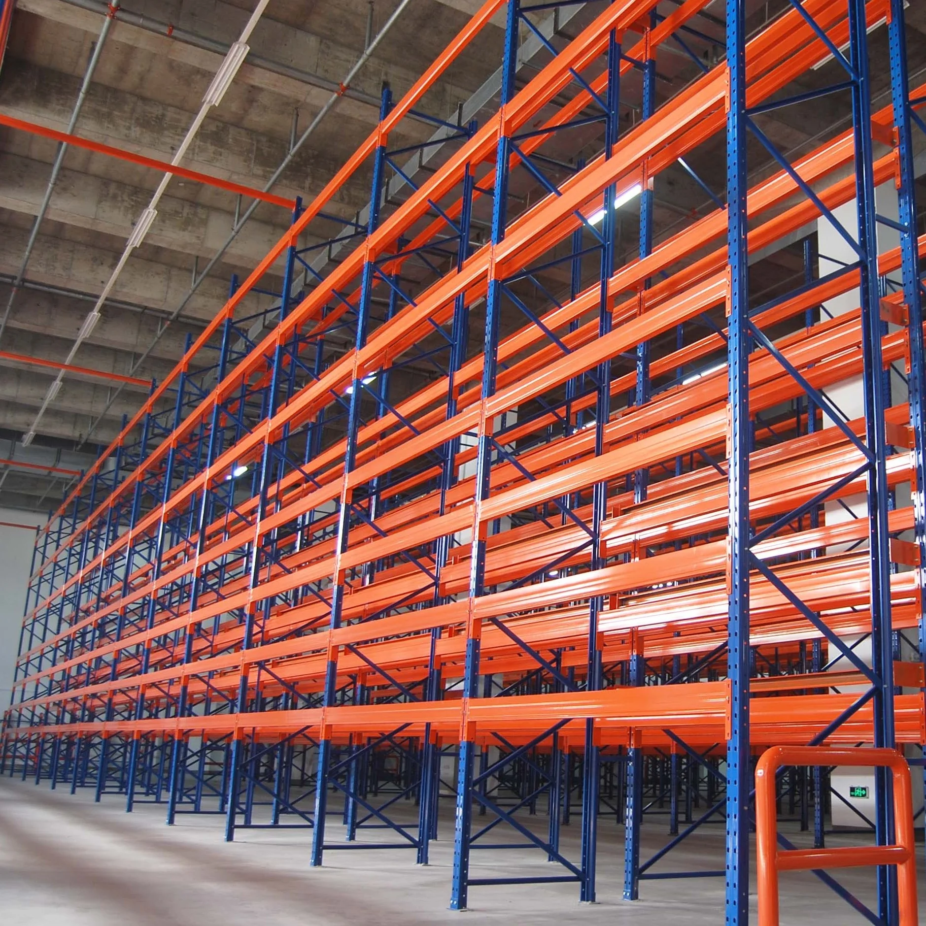 Good Price Customized Standard Adjustable Pallet Racking Stable Industry Standard Racking