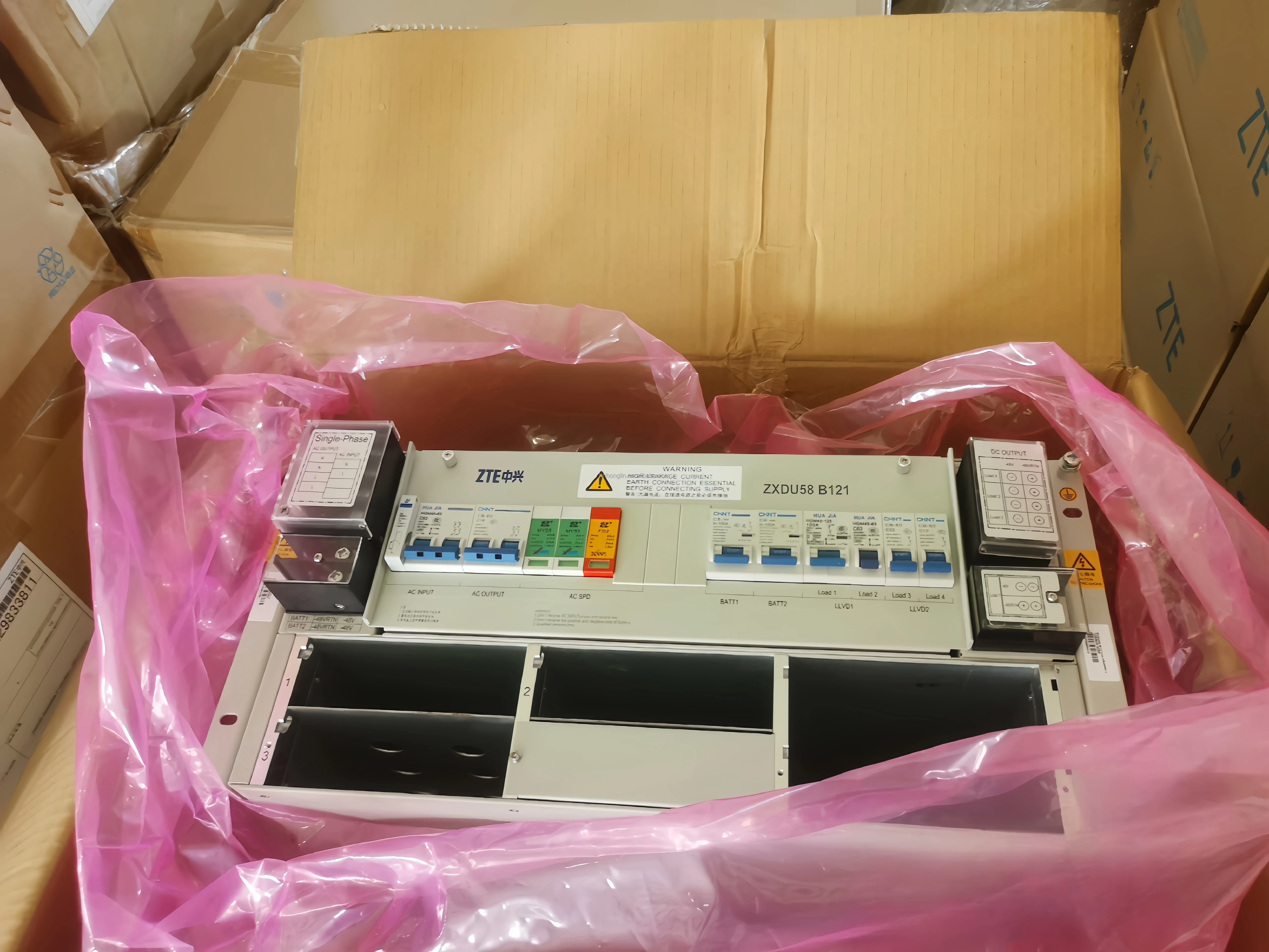 ZTE ZXDU58 B121 - Efficient 48V DC Power Supply for Telecom