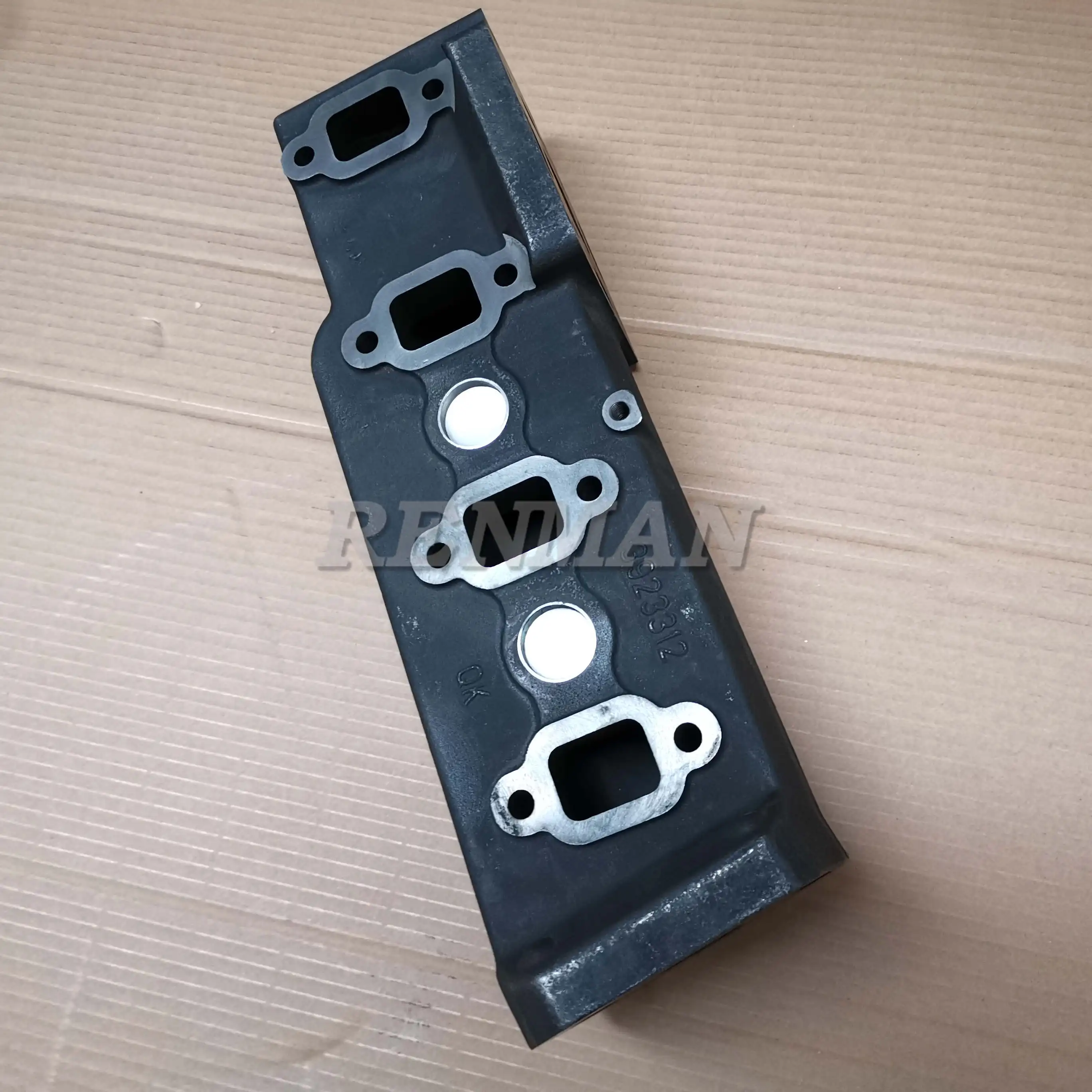 Cummins Engine Water Cooled Intake Exhaust Manifold 3920940 