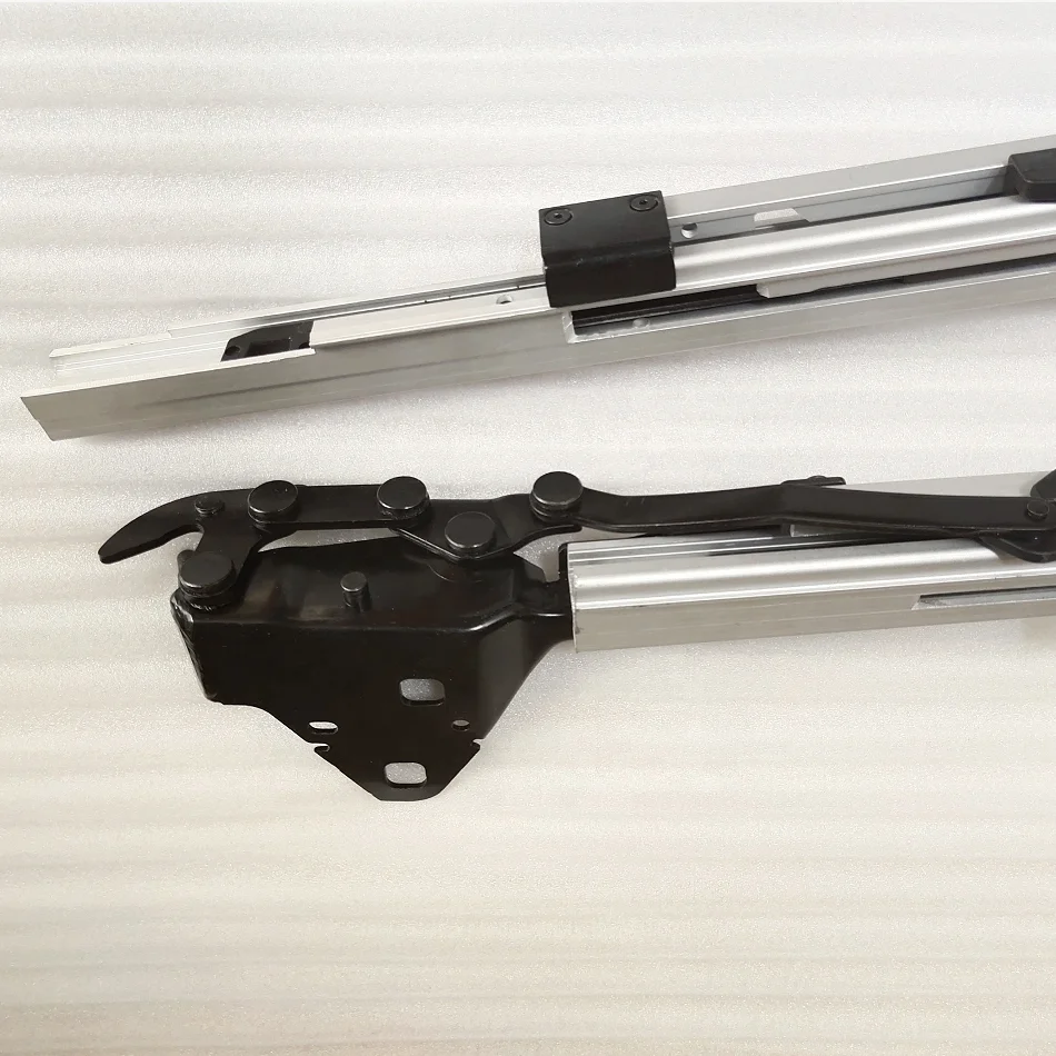 Source RH ROOF KINEMATICS LATCH for Ferrari California, California  