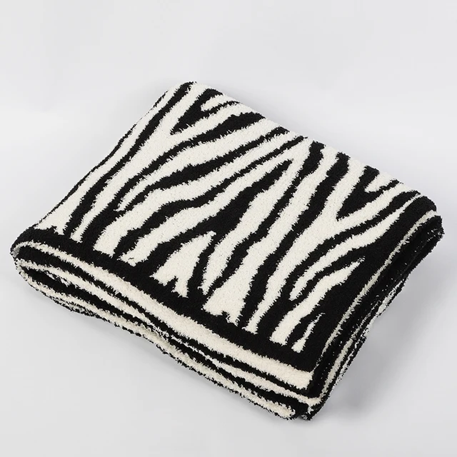 Custom Super Soft Zebra-Stripe Animal Pattern 100% polyester Knitted Throw Blanket for winter